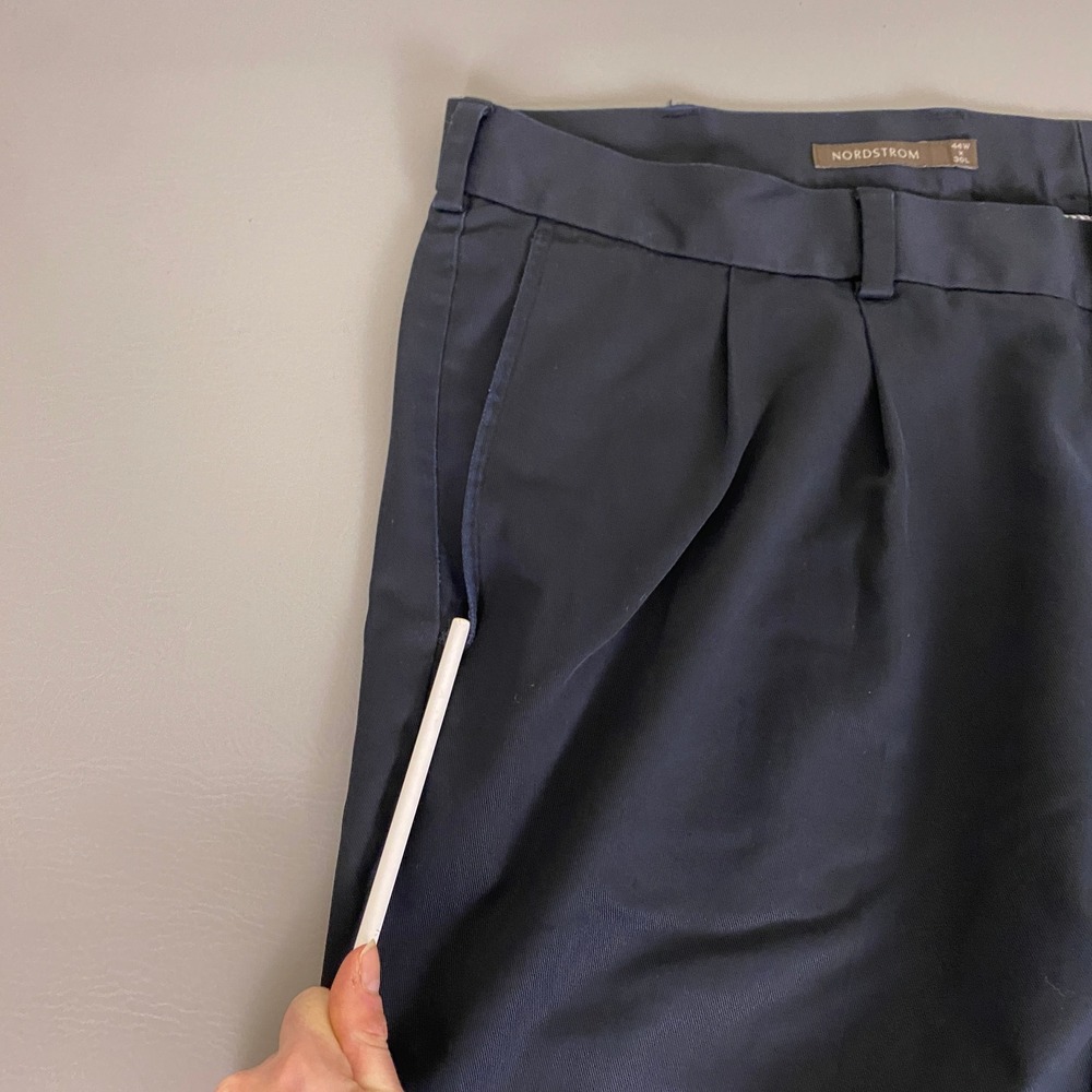 Nordstrom Pants Men's 44x30 Navy Blue Smartcare Pleated Wrinkle Free w/ *Flaws - Picture 6 of 16